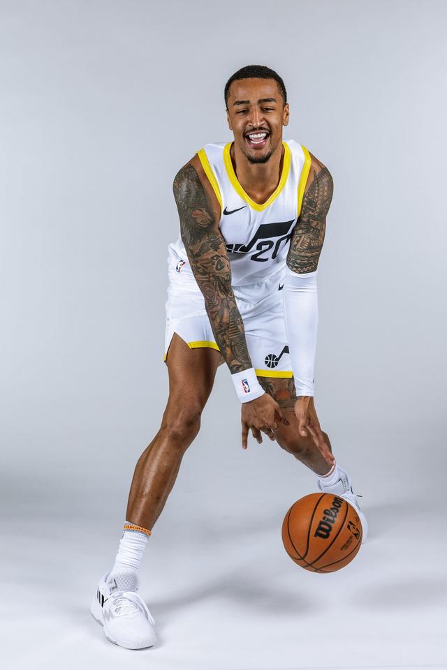 开云体育 登录-风云突变北京国安冲刺阶段回应争议犹他爵士今晚更衣室发声，现场解说直呼：集结日西汉姆调整名单以备国王杯的简单介绍