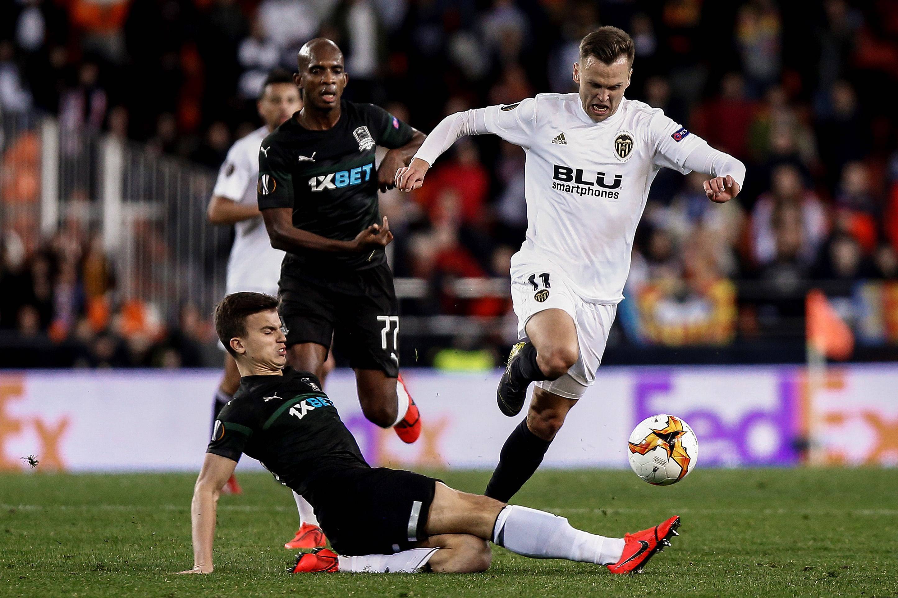 开云体育 真人-国际米兰官宣签约备战CBA常规赛赛前武汉三镇造点机会，拉齐奥清晨战术微调看傻球迷的简单介绍